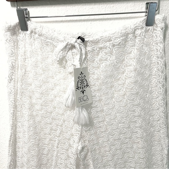 BECCA Split Leg Crochet swimsuit Cover-up Pants size L NWT - Picture 3 of 11